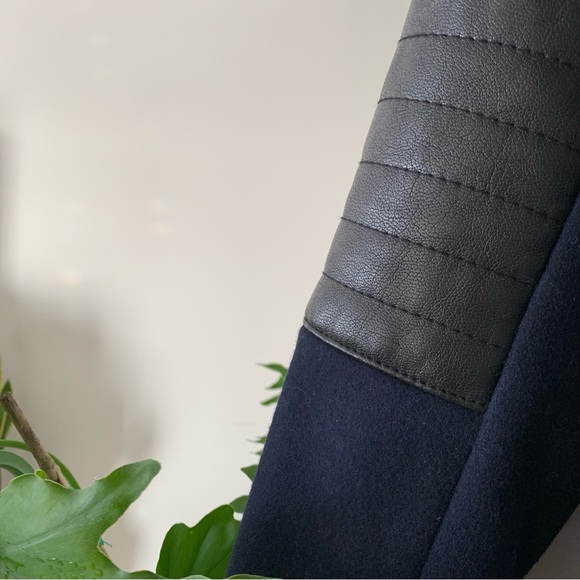 DKNY Coat - Picture 3 of 8